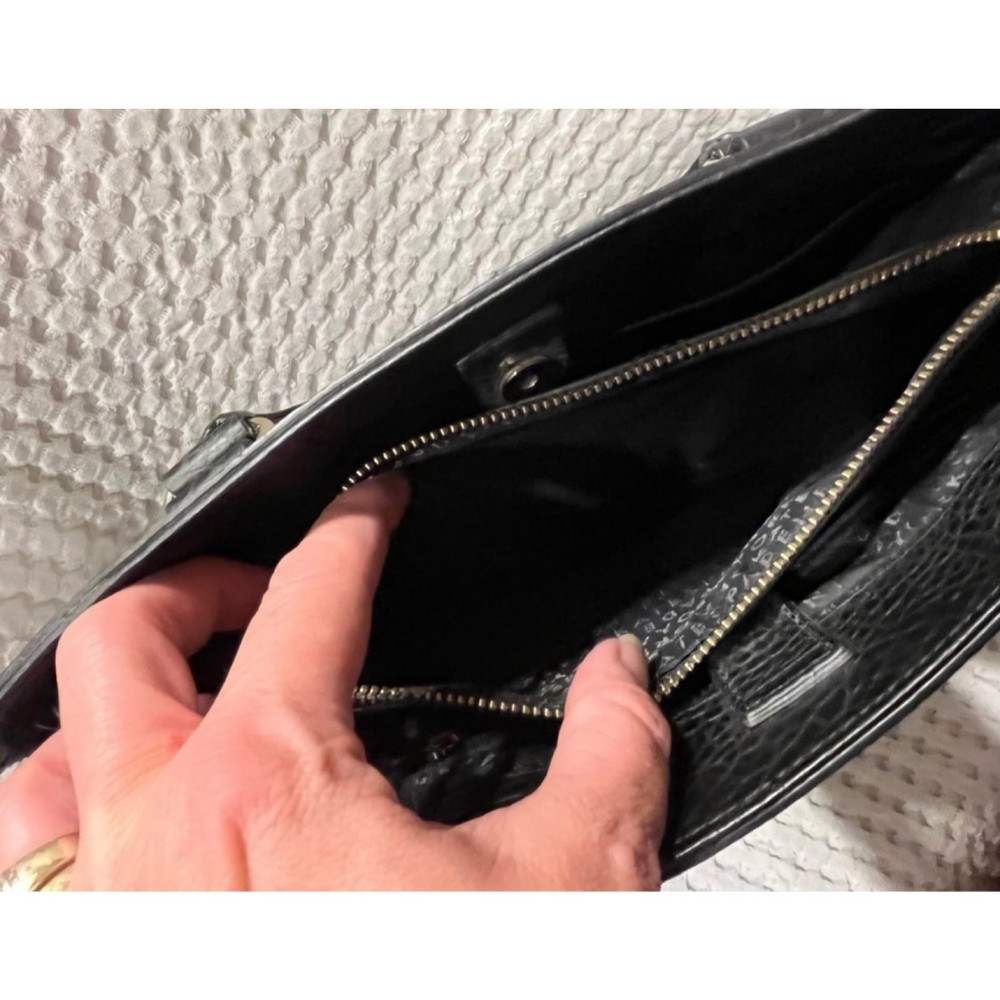 Kate Spade purse black with beautiful diamond design and in excellent condition - Picture 4 of 13